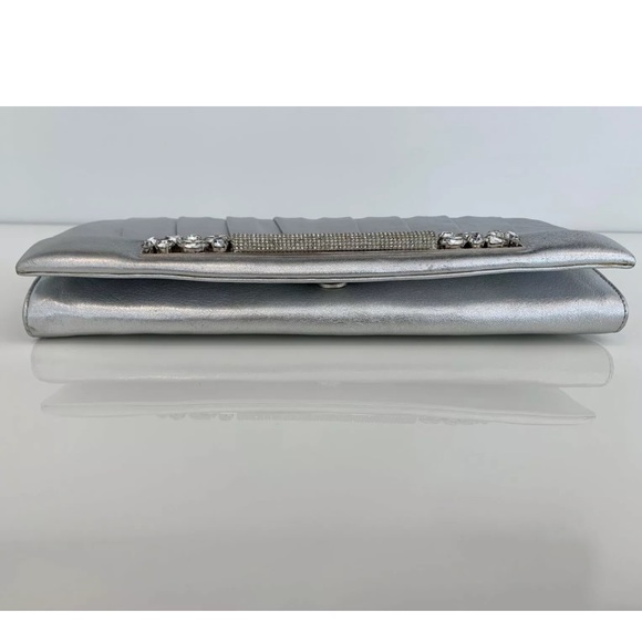 RENE CAOVILLA METALLIC SILVER LEATHER EMBELLISHED CLUTCH - Picture 5 of 13